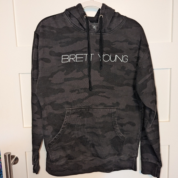 Brett Young Band Sweatshirt size medium. Unisex size medium. Camp hoodie - Picture 1 of 4